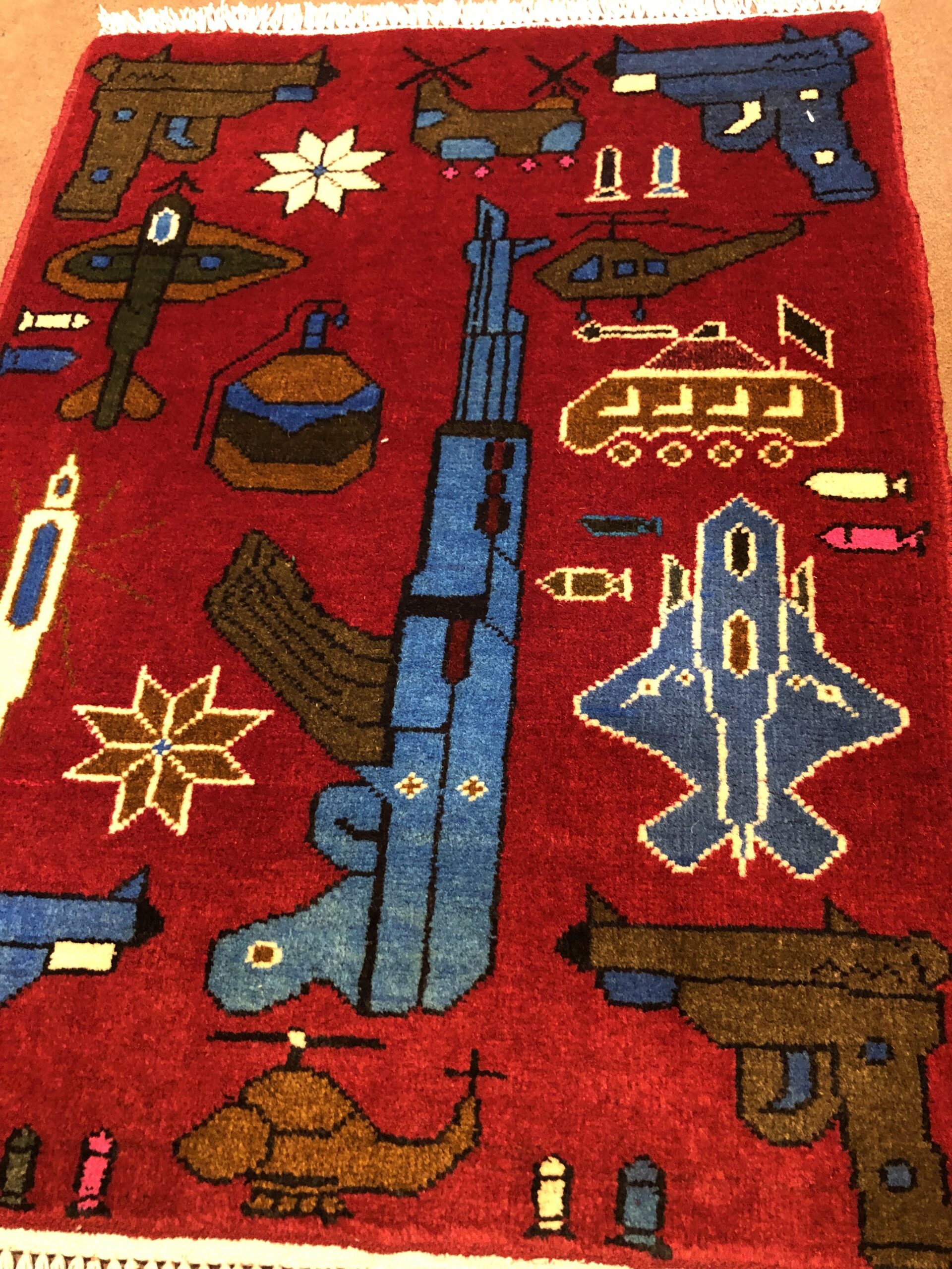 Hand Made Afghan war Rug, afghan ak47 and weapons war rugs Size 60 cm x 80 cm - Image 2