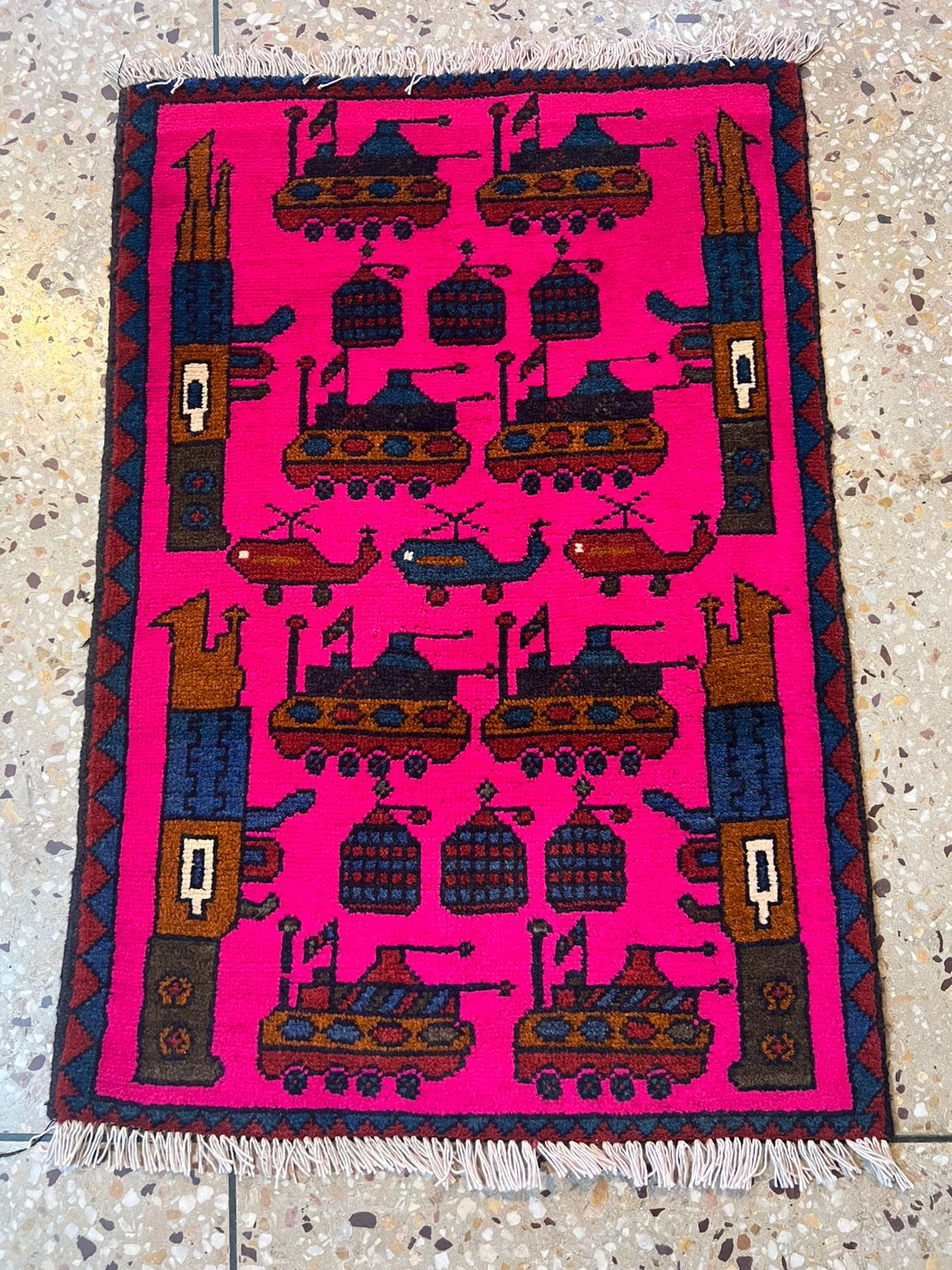no 32 Hand Made Afghanistan rug ak 47, afghan war rugs, Size 60 cm x 80